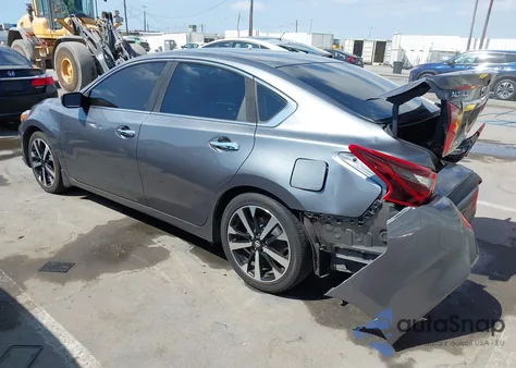 2018 Nissan Altima 2.5 Sr из США, поврежденный, VIN 1N4AL3AP0JC143268